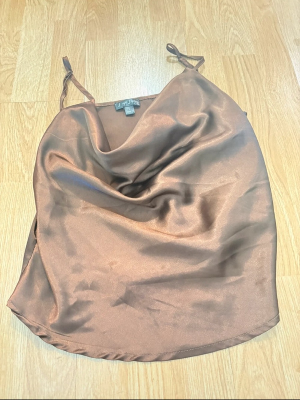 Jaylynn Satin Cowl Neck Cami – Size Large
